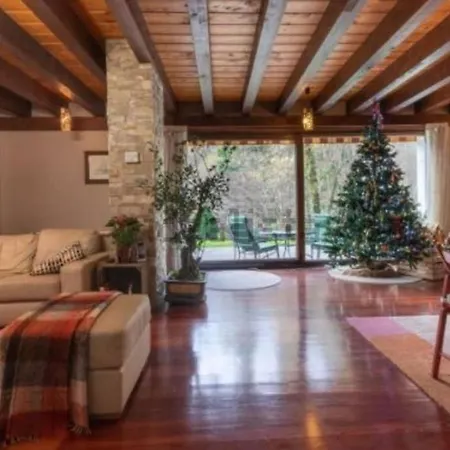 Aliga Etxea. & Mountain Village Getxo