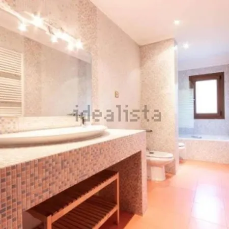 Aliga Etxea. & Mountain Village * Getxo