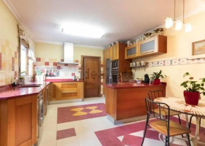 Aliga Etxea. & Mountain Village Villa